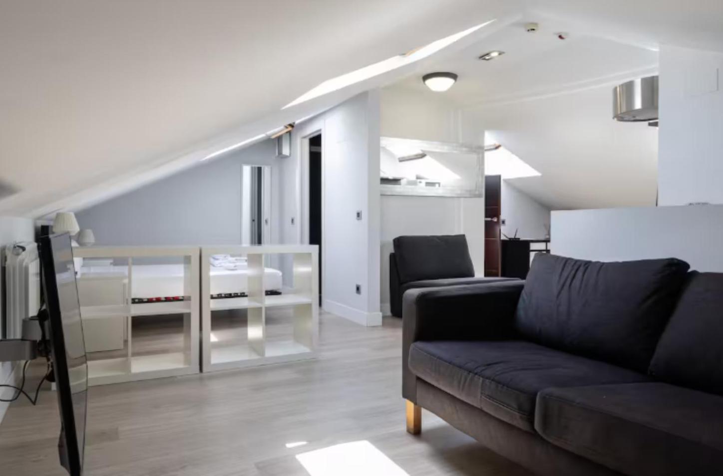 Ah- Descubre Madrid Desde Un Atico Con Estilo Acogedor *