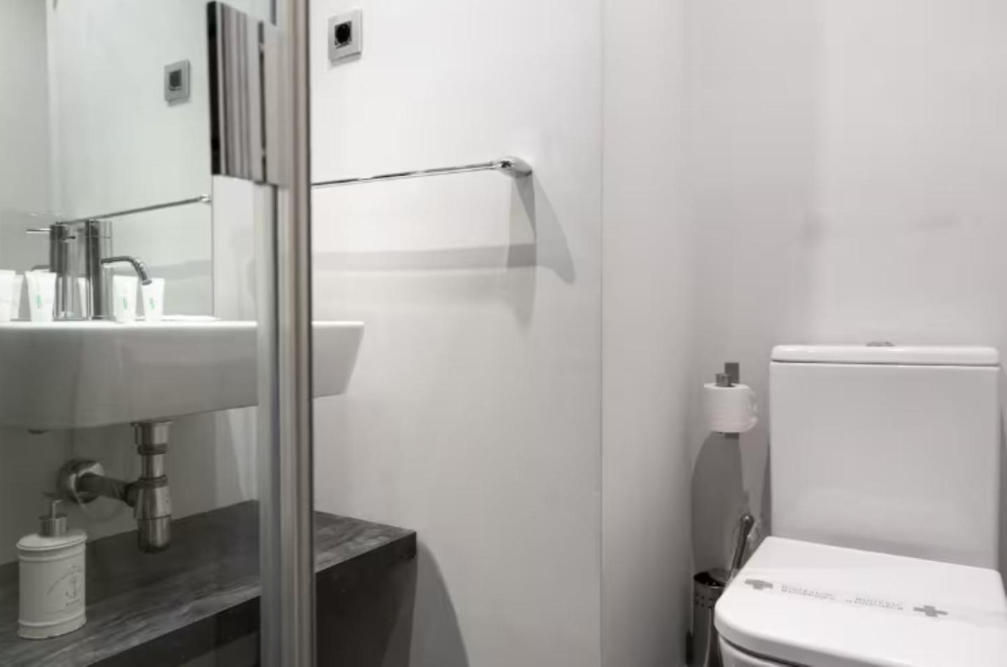 Ah- Descubre Madrid Desde Un Atico Con Estilo Acogedor Apartamento Madri